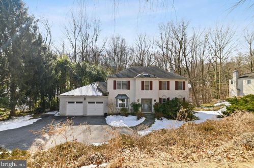 19 Longpoint Ln, Media, PA 19063-4947
