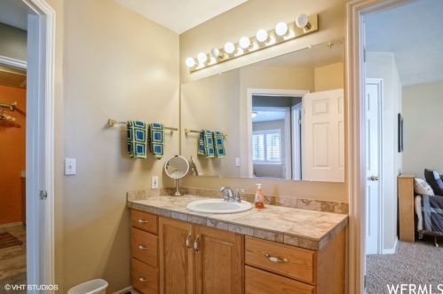 1470 150, Centerville UT 84014-1087 exterior