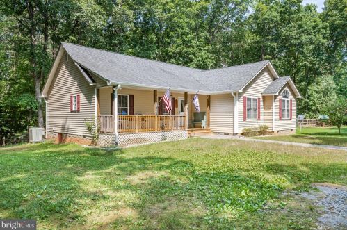 65 Gill Ln, Mineral, VA 23117-4690
