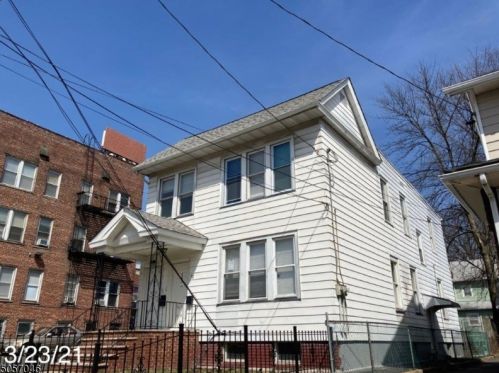 72 Naden Ave, Irvington, NJ 07111-2843