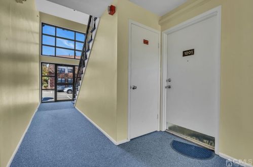 1201 Green Hollow Dr, Iselin, NJ 08830-2943