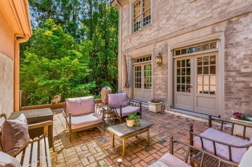 3229 Arden Rd, Atlanta GA  30305-1936 exterior