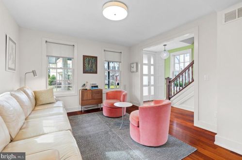 31 Maple St, Princeton NJ  08542-3850 exterior