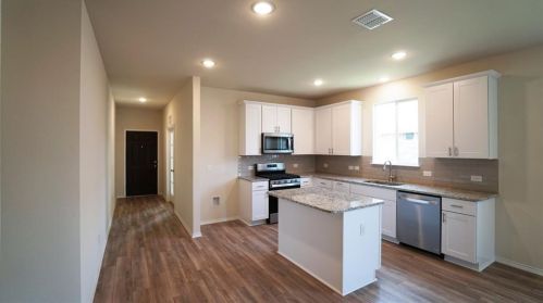 8152 Branch Hollow Trl, Fort Worth TX  76123-5004 exterior