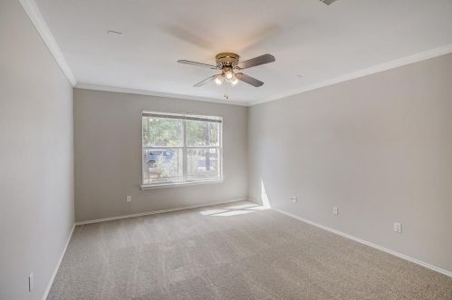 298 Spg Br Loop, Uhland TX 78640-5366 exterior