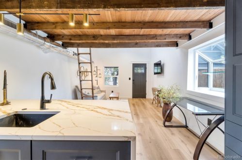 2854 Lincoln St, Englewood CO  80113-1541 exterior