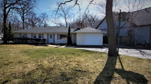 471 Creekwood Dr, Palatine, IL 60074-1027
