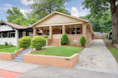 1085 Metropolitan Pkwy, Atlanta GA  30310-3437 exterior