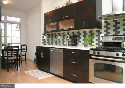 23 Wilkinson Way, Princeton NJ  08540-7362 exterior