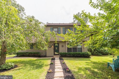 83 Mary Ct, Waterford, NJ 08089-2407