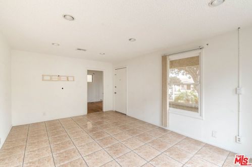 734 Adams St, Glendale CA 91206-2502 exterior