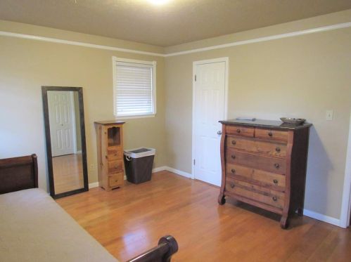 716 Candlewood Rd, Fort Worth TX  76103-1114 exterior