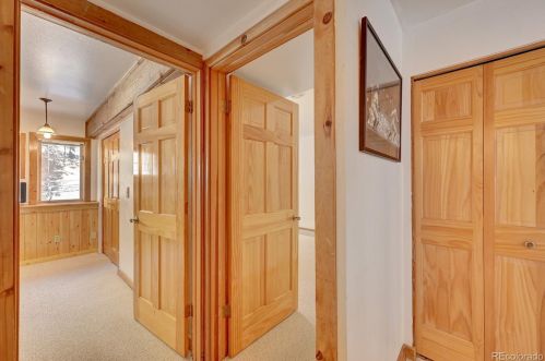 5615 Hatch Dr, Lakewood CO 80439 exterior