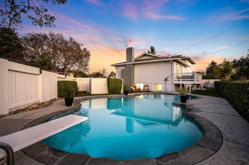 149 Sir Francis Ct, Capitola, CA 95010-2329