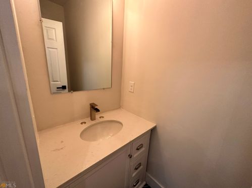 790 Knox Dr, Atlanta GA  30315-6810 exterior