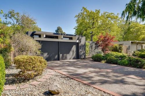 986 Elsinore Dr, Palo Alto, CA 94303-3415
