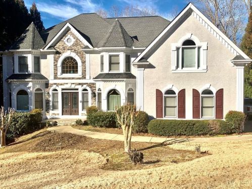 422 Lovinggood Landing Dr, Holly Springs, GA 30189-7408