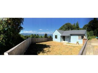 704 24th St, Tongue Point, OR 97103-3354