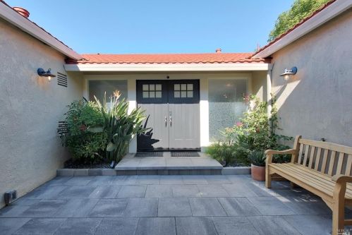 23 Montevideo Way, San Rafael, CA 94903-1827