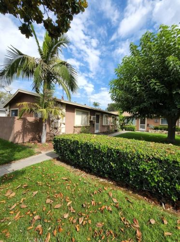 2109 Juno Ave, Anaheim CA  92804-4518 exterior