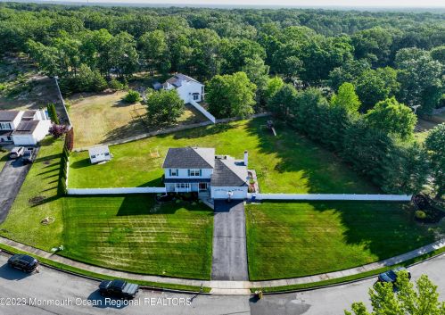 2 Rococo Ct, Jackson Twp, NJ 08527-4836