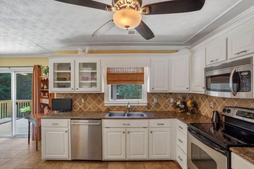 1716 Little Brook Dr, Conyers GA  30094-4000 exterior