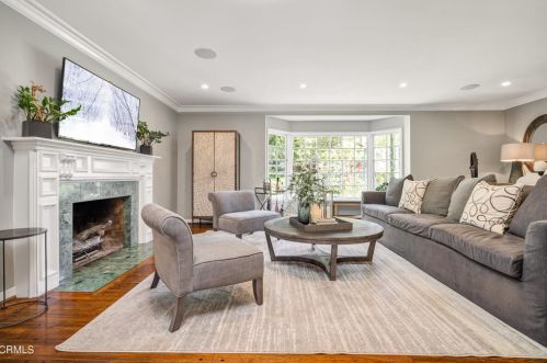 1428 Andenes Dr, Glendale CA  91208-1911 exterior