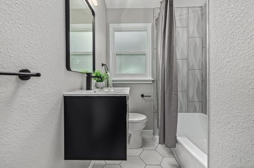 4151 Pennsylvania St, Englewood CO  80113-4747 exterior