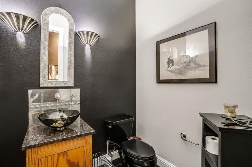 5968 Riverbend Pl, Fort Worth TX  76112-1064 exterior