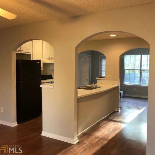 6783 Saganaw Dr, Rex GA  30273-2252 exterior