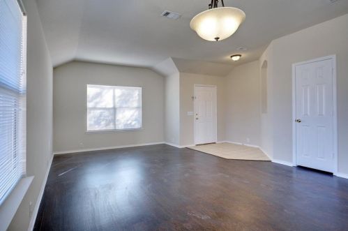 8313 Horse Whisper Ln, Fort Worth TX  76131-5343 exterior