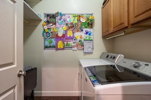 573 Stetson Dr, Valley Home CA  95361-8689 exterior