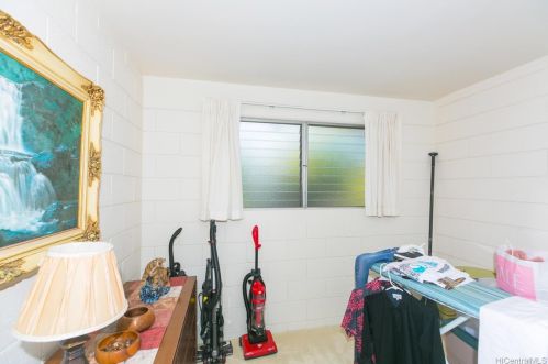 940 Punahou St, Honolulu HI  96822-4798 exterior