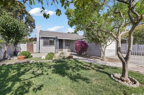 2217 Poplar Ave, Palo Alto, CA 94303-1432