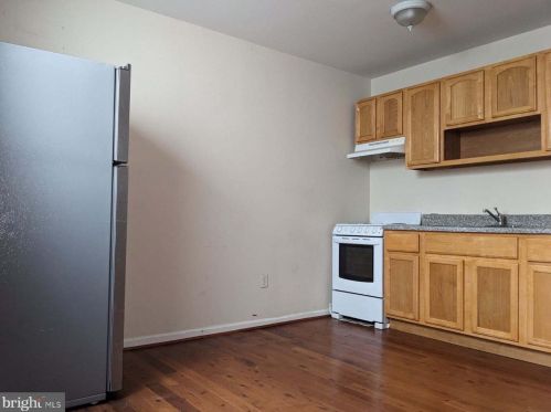 2238 12 St, Philadelphia PA 19133-1006 exterior