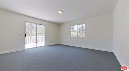 2569 Mt Vernon Ave, Riverside CA  92507-3202 exterior