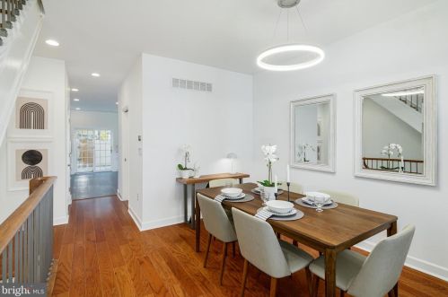 1828 12 St, Philadelphia PA 19147-4532 exterior