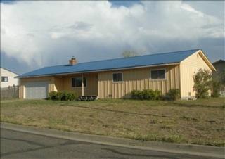 215 Elizabeth Ave, Gunnison, CO 81230-2646