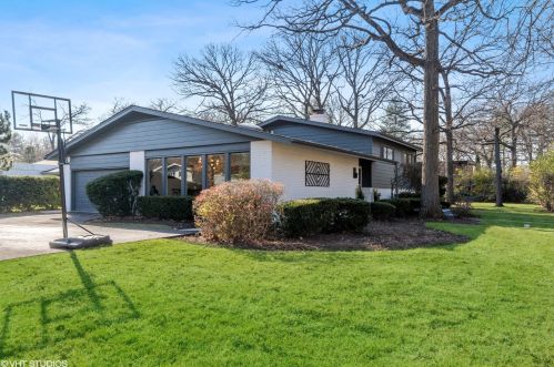 1060 North Ave, Highland Park, IL 60035-1132