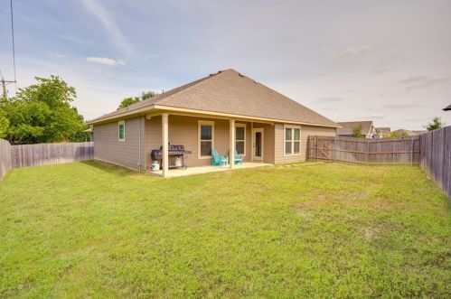 412 Phillips Ct, Midlothian TX  76063-1969 exterior