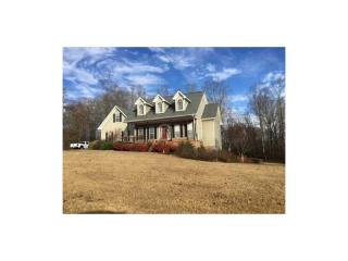 516 Oconee Ln, Commerce, GA 30529-4182