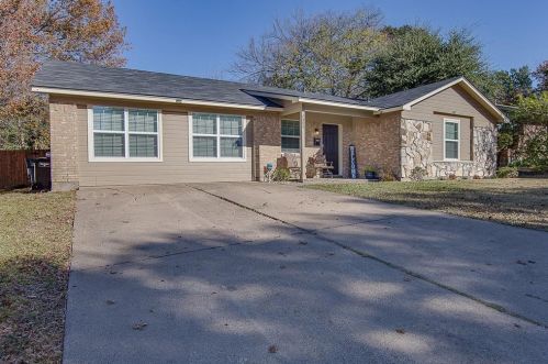 7804 Garza Ave, Fort Worth, TX 76116-7717