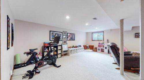 18020 Berry Dr, Aurora CO  80015-2616 exterior