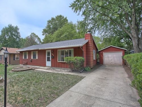 903 Timothy Trl, Urbana, IL 61802-5625