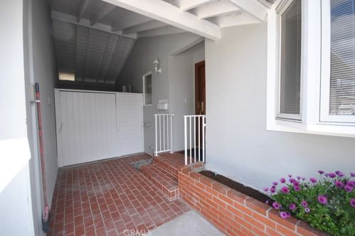 210 Agate St, Anaheim CA  92804-2504 exterior