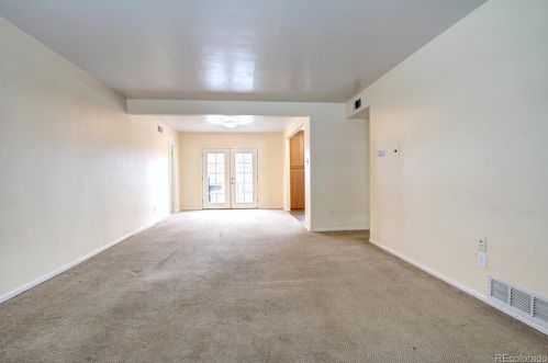928 Scranton St, Denver CO  80011-6404 exterior