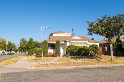 13902 Albertson Ave, Compton, CA 90222-3737