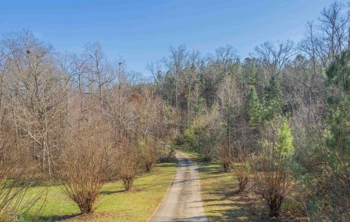 60 Darvin Ct, Porterdale, GA 30016-9018