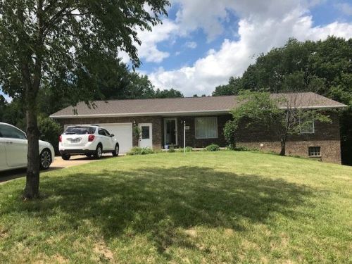 903 Taylor Ln, Peoria IL  61607-1730 exterior