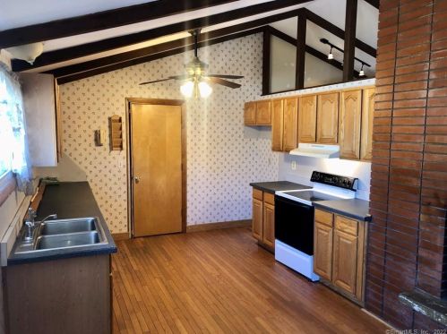 142 Dorothy Dr, Torrington, CT 06790-4211